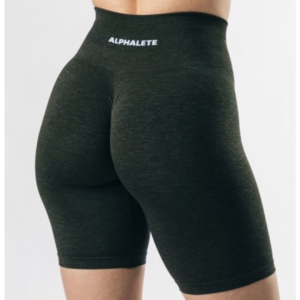 Alphalete Amplify 7” Short